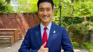 Ditanya Kapan Nikah, Choi Siwon Tersipu Malu Lalu Jawab Ini
