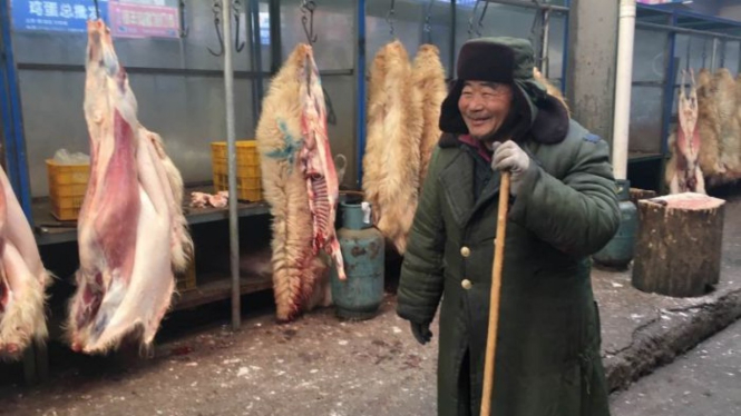 Sebagian besar pasar basah yang menjual daging hewan di China sudah dibuka lagi setelah ditutup sementara karena pandemi virus corona.