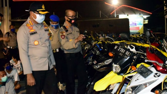 Polisi amankan ratusan motor yang dipakai untuk balap liar di Sidoarjo