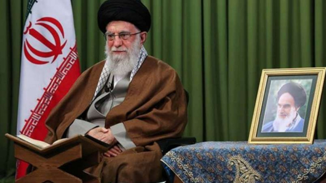 VIVA Militer:  Ayatollah Khamenei.