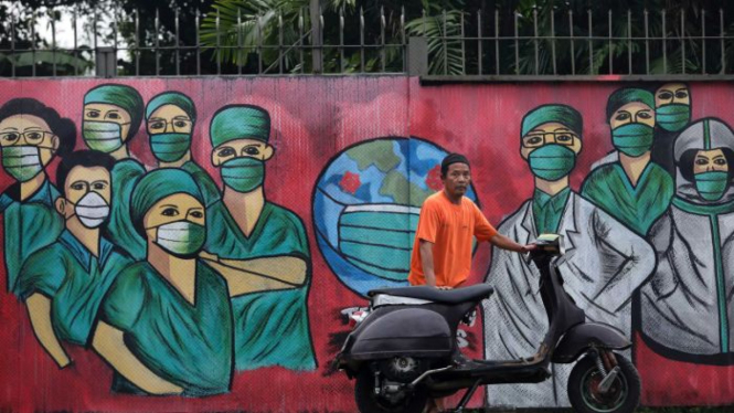 Tanpa data dan bukti ilmiah, sulit diketahui bagaimana kondisi pandemi virus corona saat ini di Indonesia.