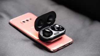 Perang Samsung Vs Apple hingga ke Perangkat Earbuds