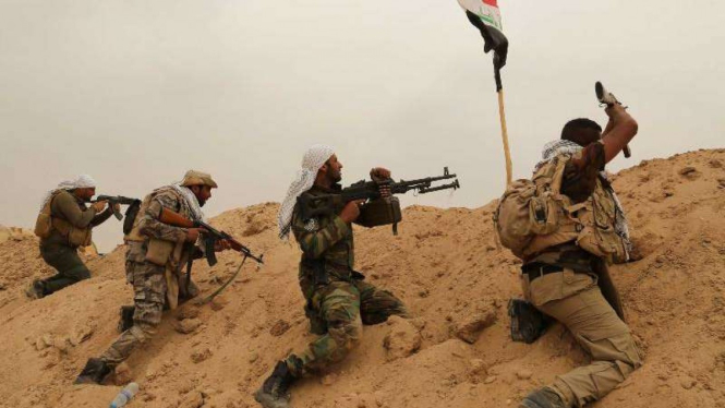 VIVA Militer: Baku tembak antara pasukan Angkatan Bersenjata Irak dengan ISIS