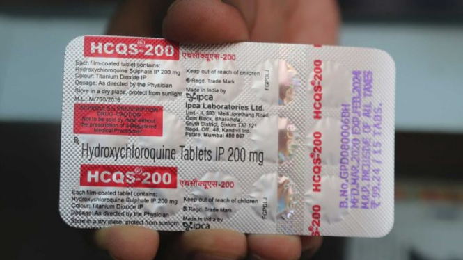 Sejak bulan Maret, Indonesia sudah memulai produksi obat malaria klorokuin dan hidrosiklorokuin untuk diberikan kepada pasien COVID-19.