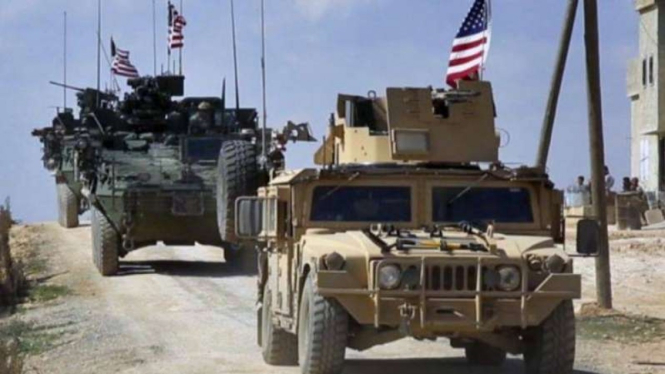 VIVA Militer: Konvoi tentara Amerika di Suriah.