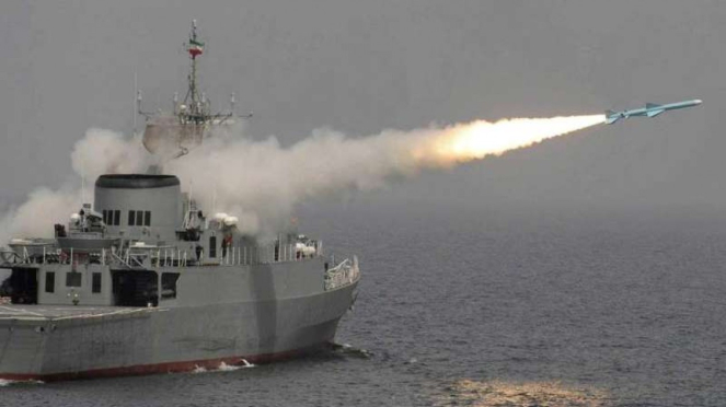 VIVA Militer: Kapal perang Angkatan Laut Garda Revolusi Iran (NEDSA)