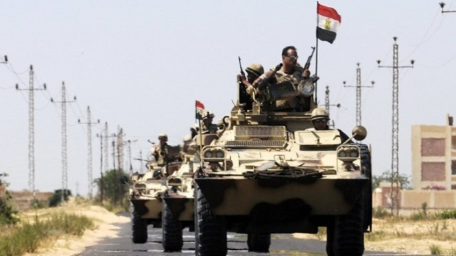 VIVA Militer : Patroli Militer Mesir di Sinai Utara