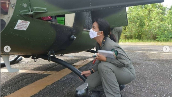 VIVA Militer: Anong, Penerbang Perempuan TNI AD Asli Kalimantan Barat
