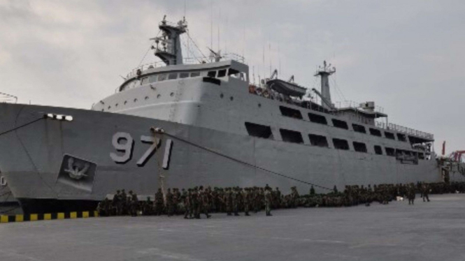 VIVA Militer: KRI Tanjung Kambani 971