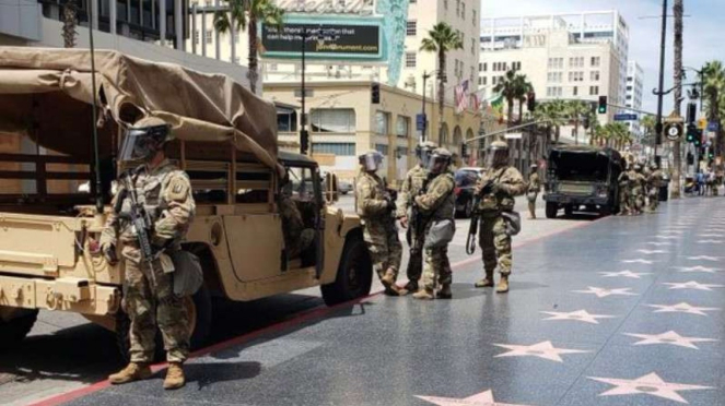 VIVA Militer:  Tentara Amerika kuasai Hollywood.