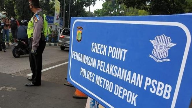 Check Point PSBB di Depok (Depok.pikiran-rakyat.com)