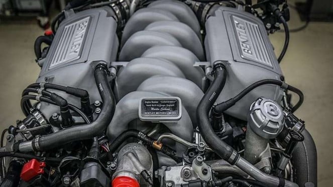 Bentley Car Engine de hace 61 años.