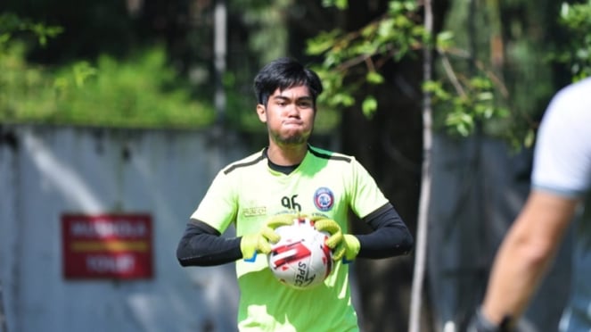 Kiper Arema FC, Kurniawan Kartika Ajie