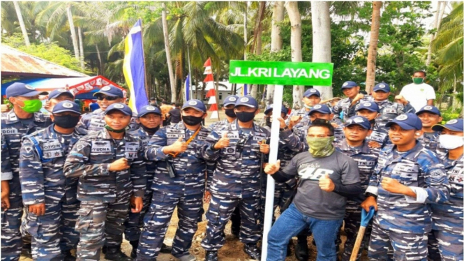 VIVA Militer: Nama KRI Layang-635 Dijadikan Nama Jalan di Pulau Sulbar