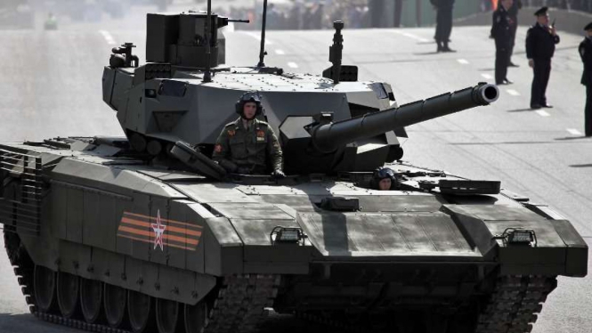 VIVA Militer: Tank T-14 Armata milik Rusia