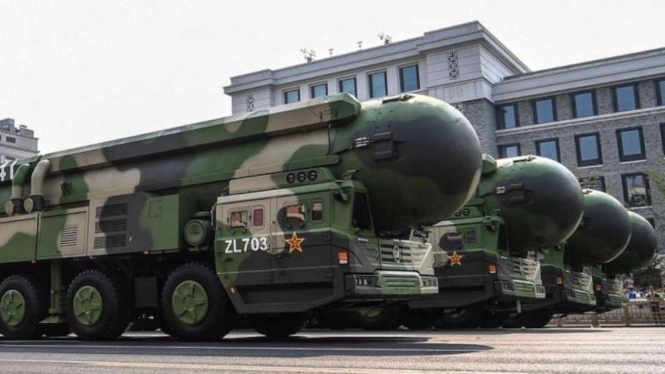 VIVA Militer: Rudal balistik Tentara Pembebasan Rakyat China (PLA)