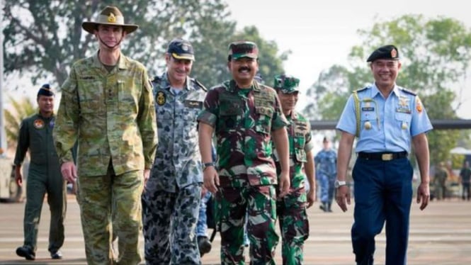 VIVA Militer: Panglima TNI Marsekal Hadi Tjahjanto dan Jenderal Angus Campbell.