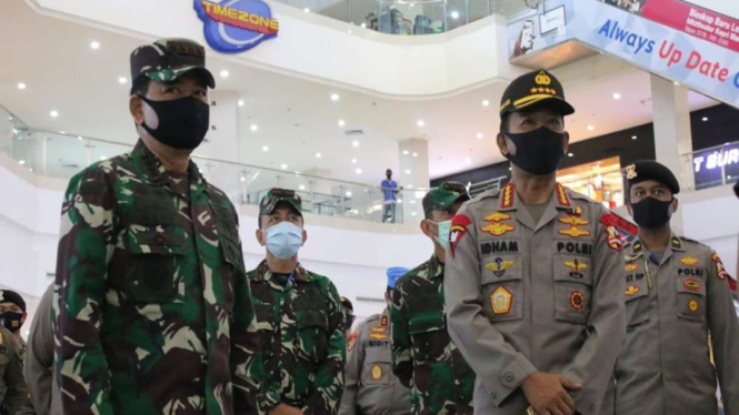 Kapolri Jenderal Idham Azis dan Panglima TNI Marsekal Hadi Tjahjanto