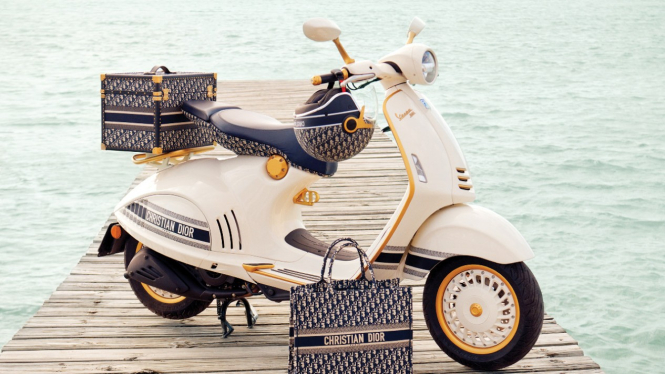 Vespa 946 Christian Dior