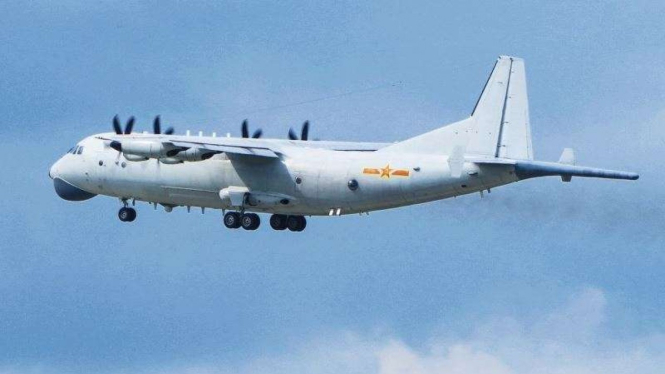 VIVA Militer: Pesawat Angkatan Udara China Y-8