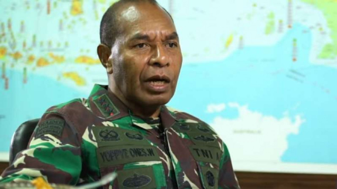 VIVA Militer: Letjen TNI Joppye Onesimus Wayangkau