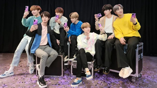 Samsung Galaxy S20 Plus BTS Special Edition.