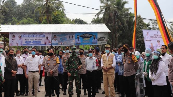 Forkopimda Sumatera Barat mengunjungi Kampung Tangguh Covid-19 di Payakumbuh