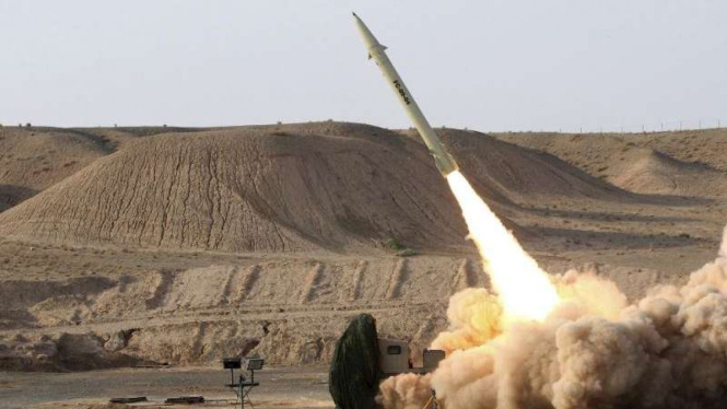 VIVA Militer: Rudal balistik jarak pendek Iran, Fateh