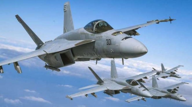 Militar Vía: Jet de los Estados Unidos (EE. UU.), F-18 Super Hourze