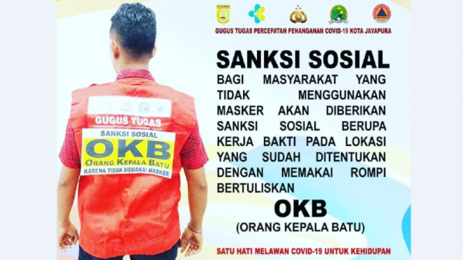 Penerapan sanksi sosial dengan rompi OKB (Orang Kepala Batu) di Jayapura, Papua