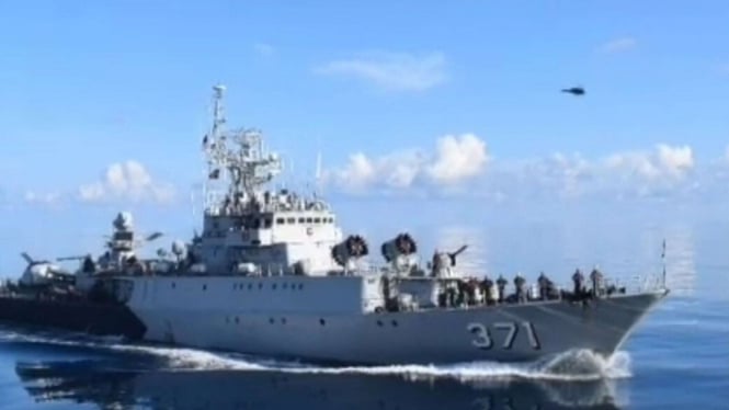 VIVA Militer: KRI Kapitan Pattimura 371