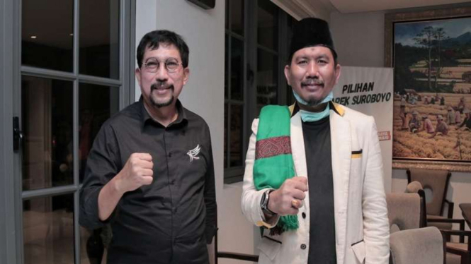 Calon Wali Kota Surabaya, Machfud Arifin (kiri)
