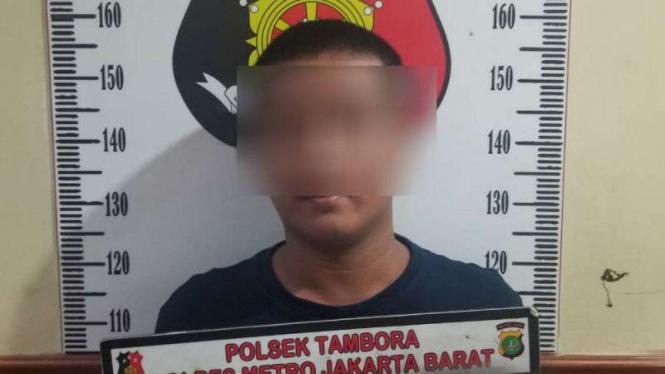 Tersangka penyerang polisi Polsek Tambora ditangkap.