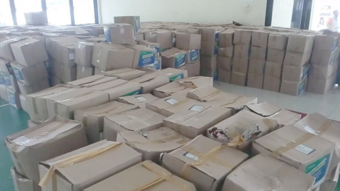 4.200 paket sembako di Depok terbengkalai