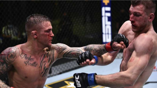 Pertarungan antara Dustin Poirier dan Dan Hooker