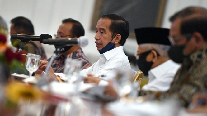 Presiden Joko Widodo memimpin rapat paripurna kabinet, Juni 2020.-ANTARA FOTO

