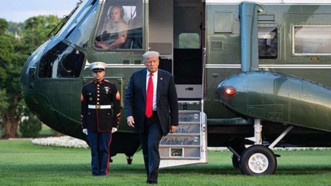 VIVA Militer: Presiden Amerika Donald Trump.
