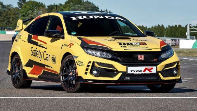 Honda Civic Type R Limited Edition Safety Car.