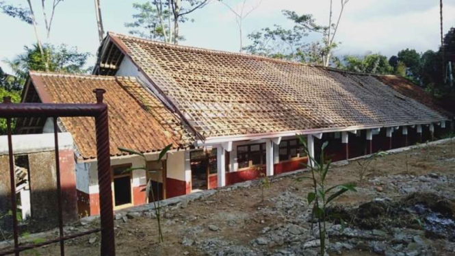 Bangunan sekolah SDN Jayamukti Garut dijual oknum kades