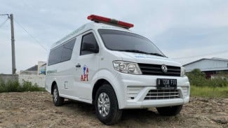 Ini yang Bikin DFSK 'Pede' Jualan Super Cab Versi Ambulans