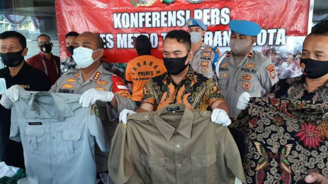 Polres Metro Tangerang Kota merilis kasus penipuan dengan modus menjanjikan PNS.