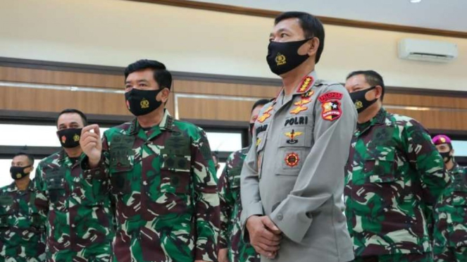 VIVA Militer : Panglima TNI dan Kapolri di Mabes TNI Cilangkap