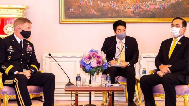 VIVA Militer: Jenderal James McConville bersama PM Thailand Prayuth Chan-ocha