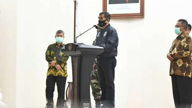 Wakil Bupati Pacitan, Yudi Sumbogo dan Gugus Tugas Covid-19 Pacitan saat Konferensi Pers di Pendapa Pacitan (Foto: Dok Humas Pemkab. Pacitan)