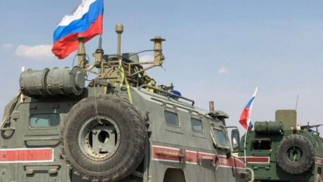 VIVA Militer: Konvoi patroli militer Rusia di Suriah.