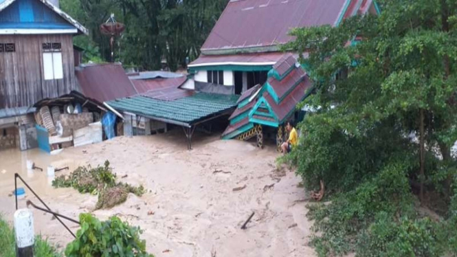 Banjir bandang di Luwu Utara, Sulawesi Selatan