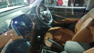 Video Ini Bisa Bikin Pemilik Innova Ingin Ganti Mobil