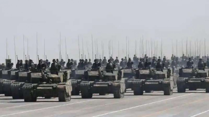 VIVA Militer: Tank tipe 99A2 Tentara Pembebasan Rakyat China (PLA)