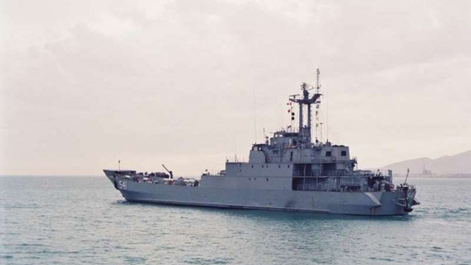 VIVA Militer : Kapal Perang TNI AL, KRI Teluk Jakarta-541 