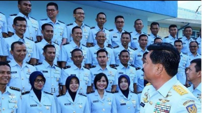 VIVA Militer : Panglima TNI Marsekal Hadi Tjahjanto mengunjungi Sesau